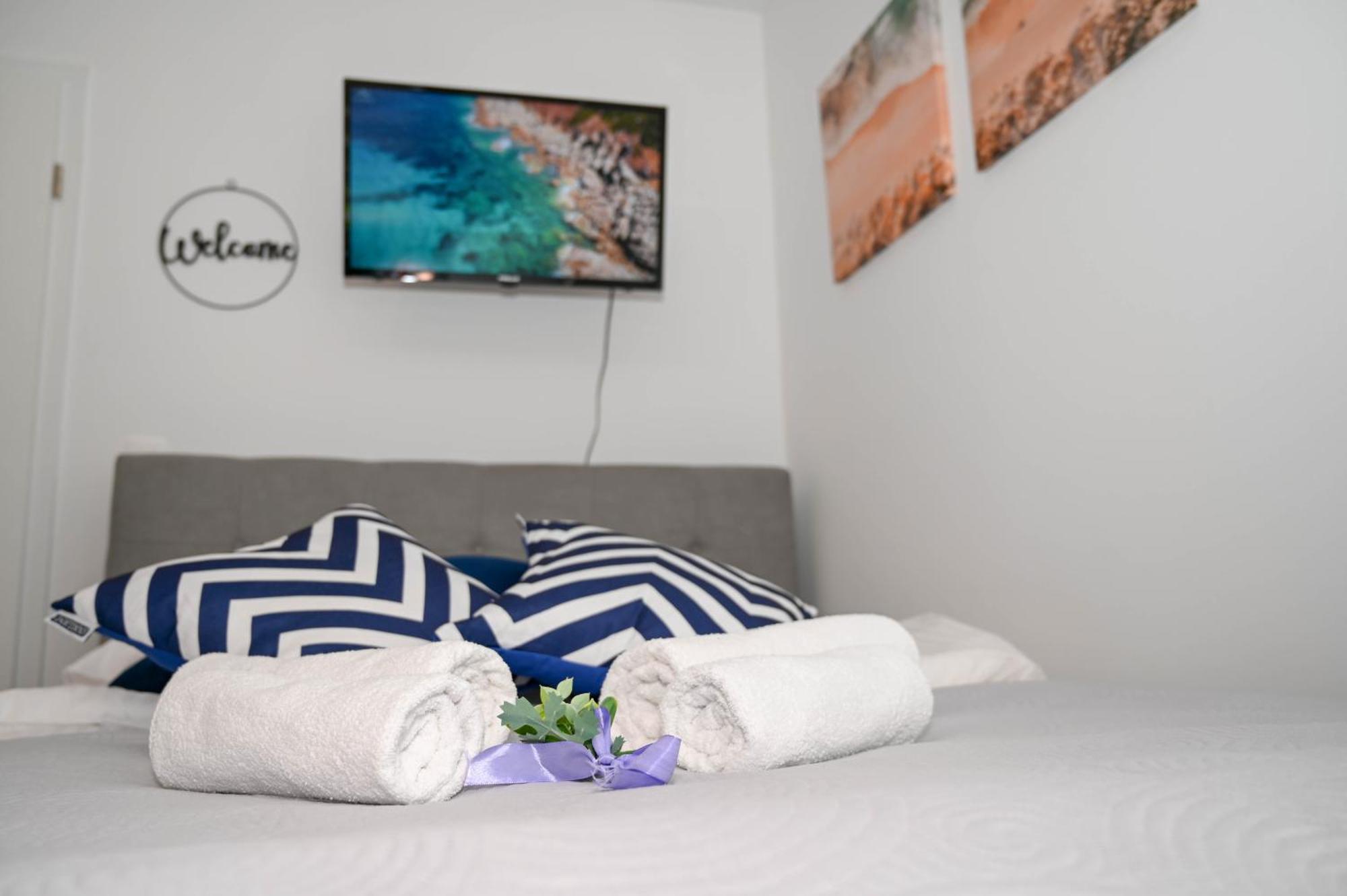 Blue Apartment With Free Parking Ljubljana Ngoại thất bức ảnh